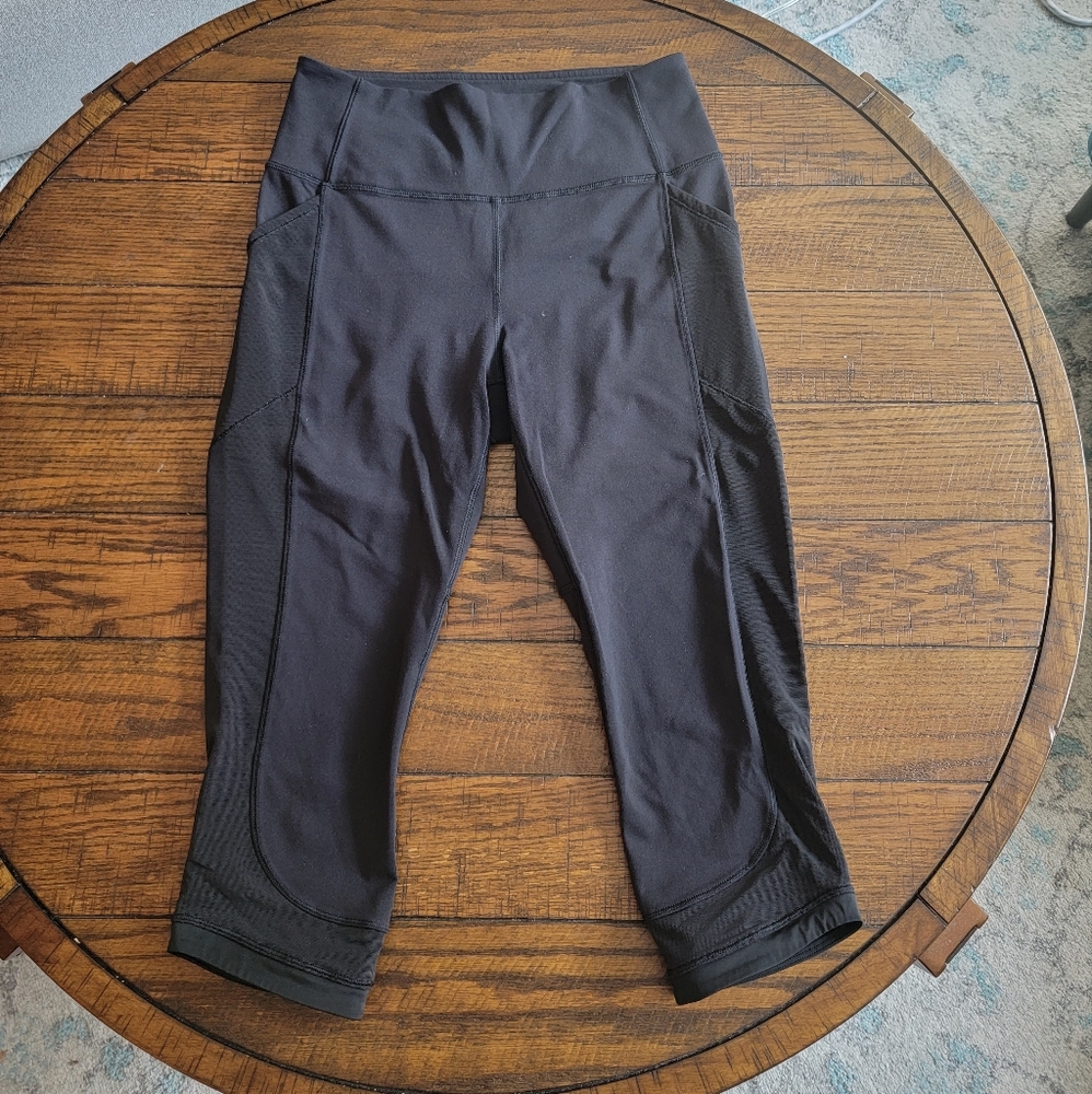 Lululemon Black Cropped Leggings